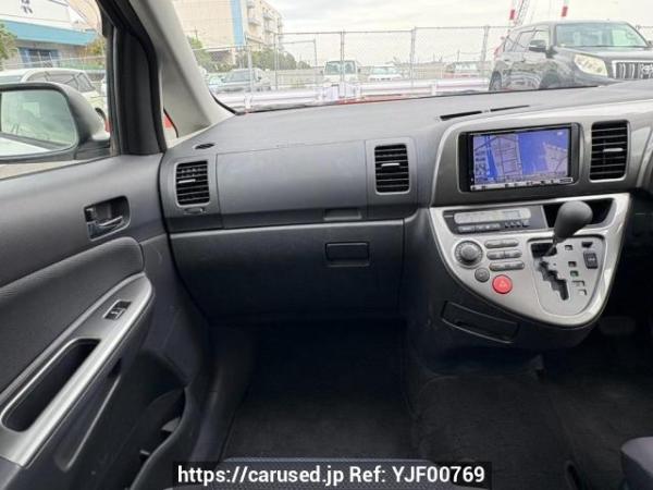 Used 2005 AT toyota wish ANE10G Image[18]