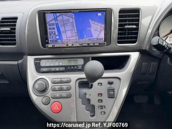 Used 2005 AT toyota wish ANE10G Image[19]