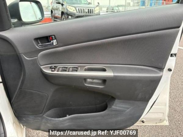 Used 2005 AT toyota wish ANE10G Image[28]