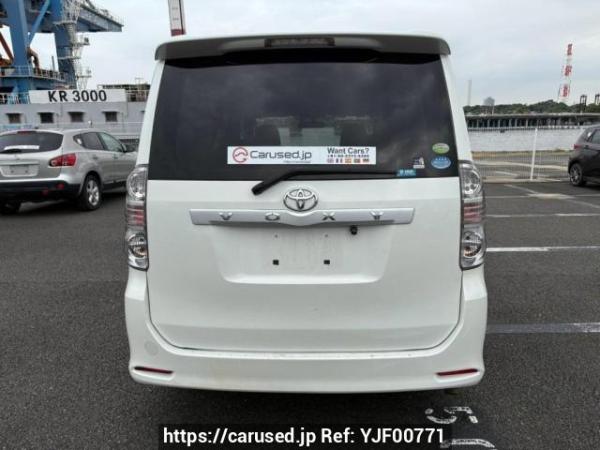 Used 2008 AT toyota voxy ZRR70W Image[5]