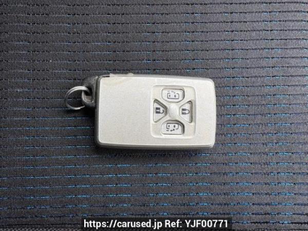 Used 2008 AT toyota voxy ZRR70W Image[30]