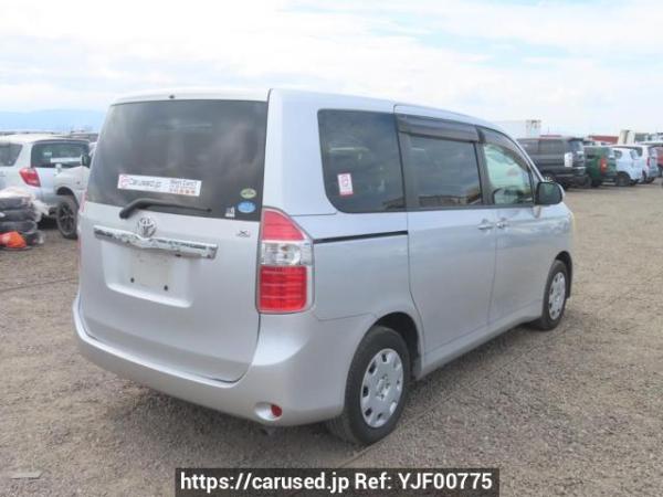 Used 2009 AT toyota noah ZRR70G Image[6]