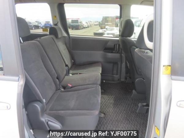 Used 2009 AT toyota noah ZRR70G Image[17]