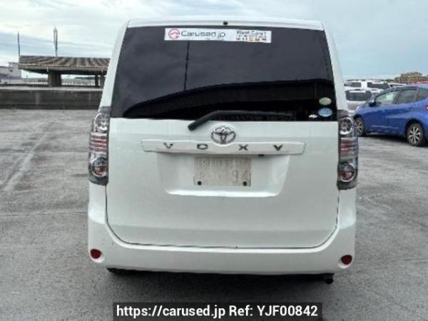 Used 2007 AT toyota voxy ZRR70G Image[5]