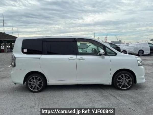 Used 2007 AT toyota voxy ZRR70G Image[7]