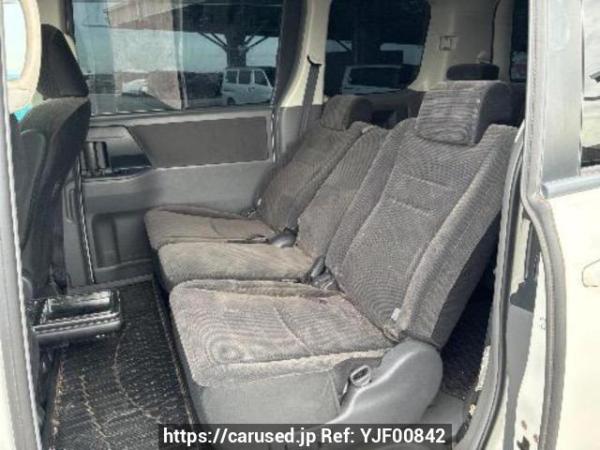 Used 2007 AT toyota voxy ZRR70G Image[14]