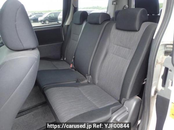 Used 2010 AT toyota noah ZRR75W Image[18]