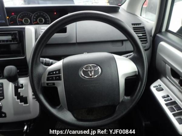Used 2010 AT toyota noah ZRR75W Image[25]