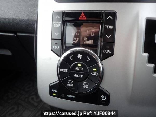 Used 2010 AT toyota noah ZRR75W Image[30]
