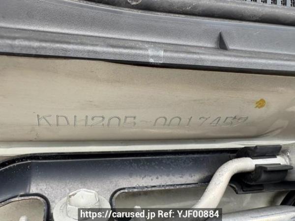 Used 2005 AT toyota hiace-van KDH205K Image[11]