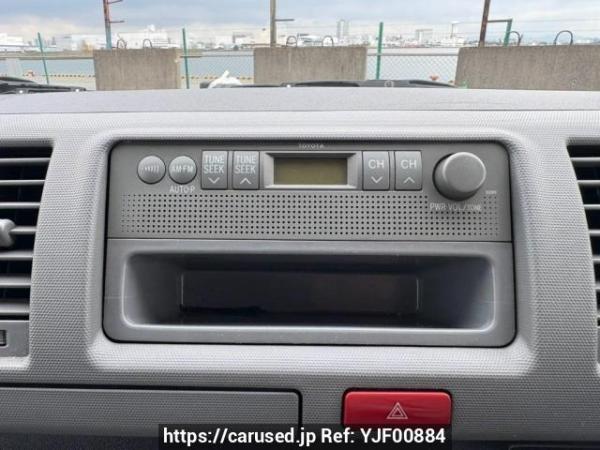 Used 2005 AT toyota hiace-van KDH205K Image[21]