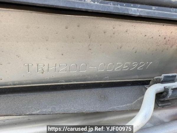 Used 2005 AT toyota hiace-van TRH200V Image[11]
