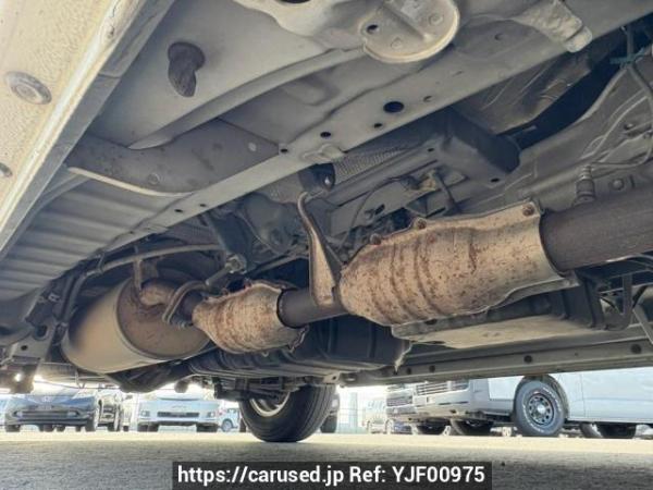 Used 2005 AT toyota hiace-van TRH200V Image[35]