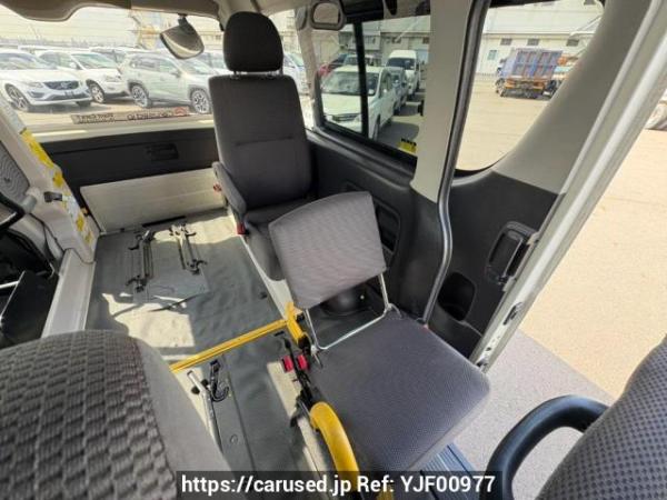 Used 2011 AT toyota regiusace-van TRH200K Image[16]