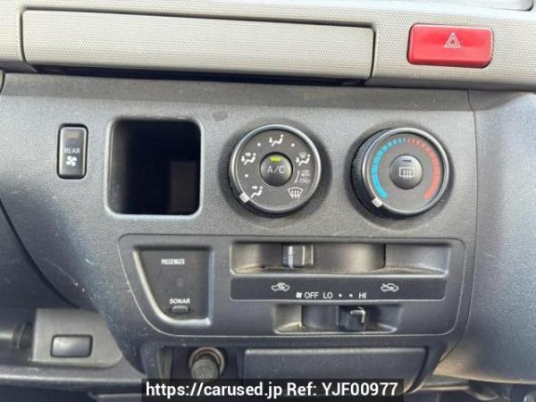 Used 2011 AT toyota regiusace-van TRH200K Image[22]