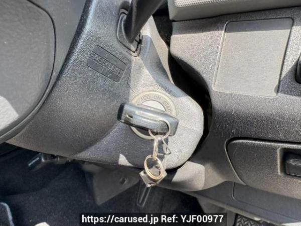Used 2011 AT toyota regiusace-van TRH200K Image[27]