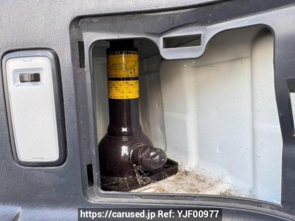 Used 2011 AT toyota regiusace-van TRH200K Image[46]