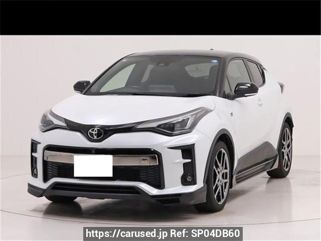 Used Toyota C-HR ZYX11 for sale - Japanese Used Cars Carused.jp