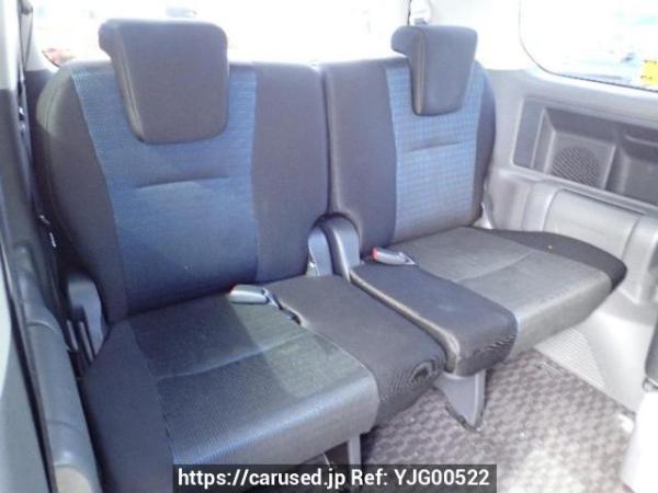 Used 2007 AT toyota voxy ZRR70W Image[13]