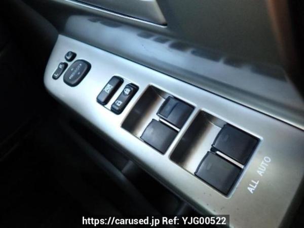 Used 2007 AT toyota voxy ZRR70W Image[28]
