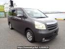 Toyota Noah ZRR70G