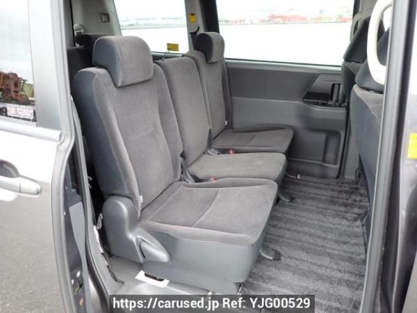 Used 2008 AT toyota noah ZRR70G Image[14]