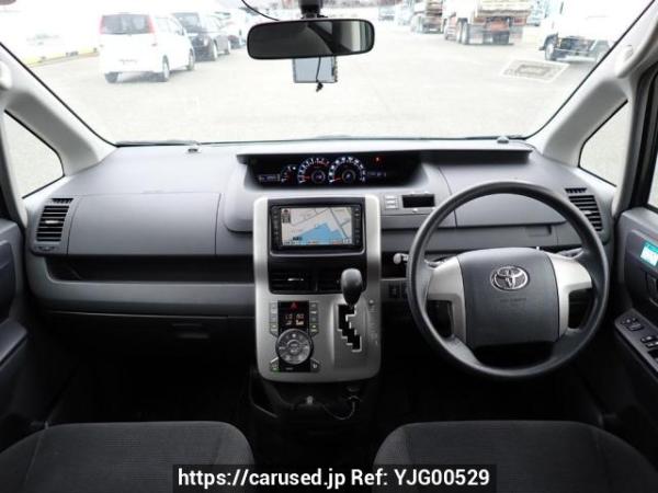 Used 2008 AT toyota noah ZRR70G Image[17]