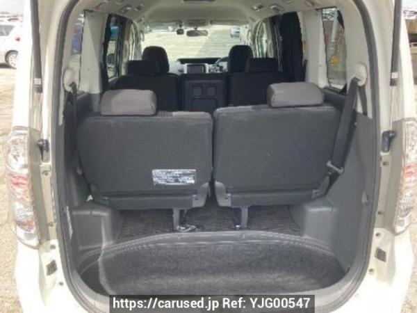 Used 2009 AT toyota voxy ZRR70W Image[8]
