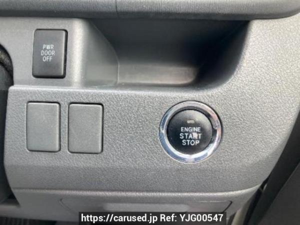 Used 2009 AT toyota voxy ZRR70W Image[27]