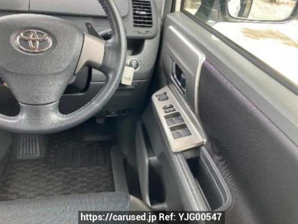 Used 2009 AT toyota voxy ZRR70W Image[28]