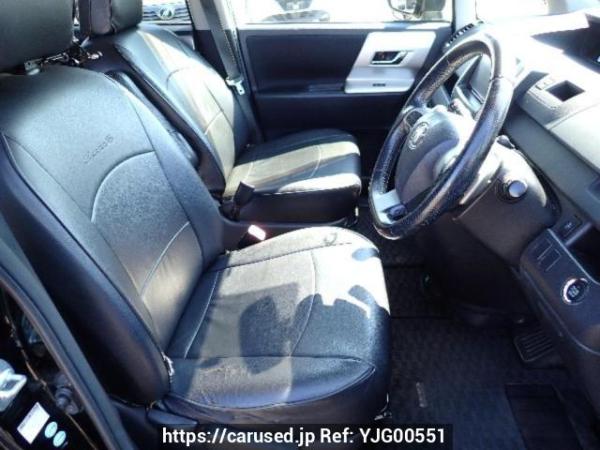 Used 2010 AT toyota voxy ZRR70W Image[10]