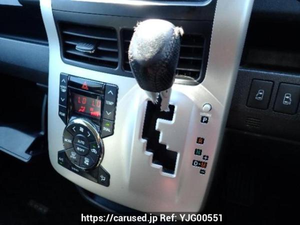 Used 2010 AT toyota voxy ZRR70W Image[21]