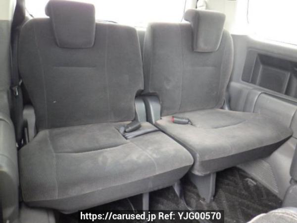 Used 2007 AT toyota noah ZRR70G Image[15]
