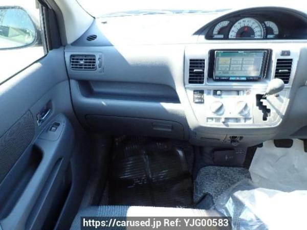Used 2005 AT toyota raum NCZ20 Image[16]