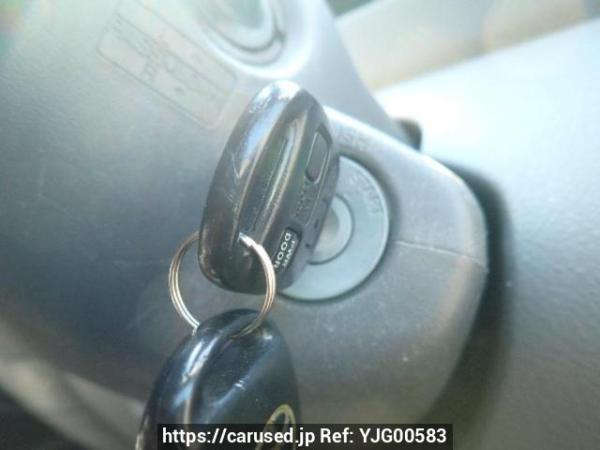 Used 2005 AT toyota raum NCZ20 Image[25]