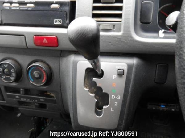 Used 2005 AT toyota hiace-van TRH200V Image[22]