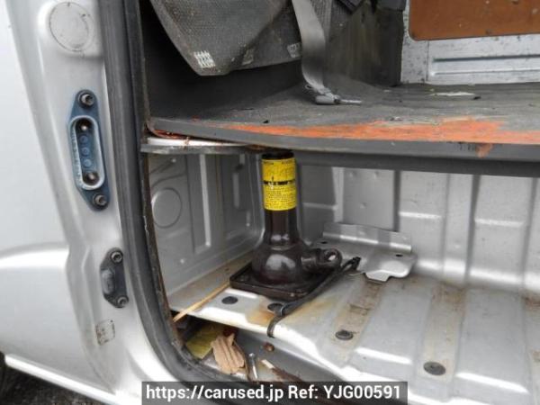 Used 2005 AT toyota hiace-van TRH200V Image[41]