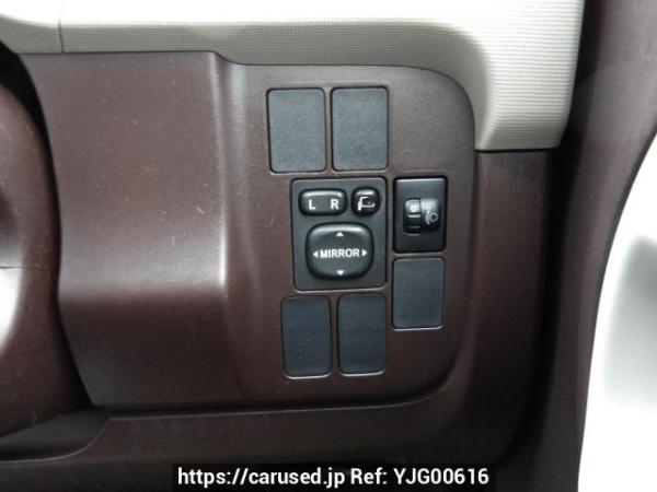 Used 2012 AT toyota passo KGC30 Image[27]