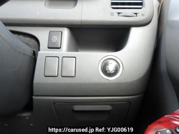 Used 2009 AT toyota voxy ZRR70W Image[27]