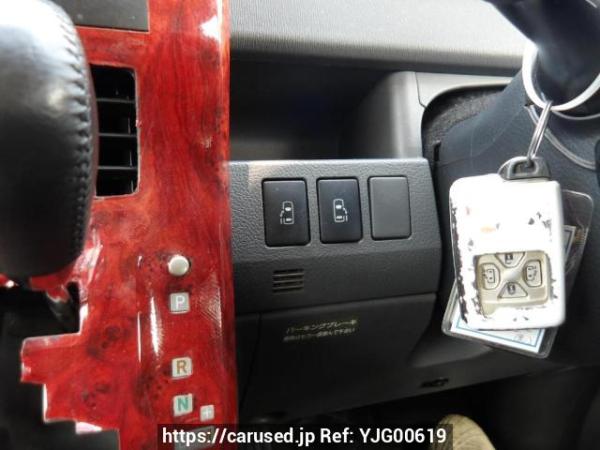 Used 2009 AT toyota voxy ZRR70W Image[28]