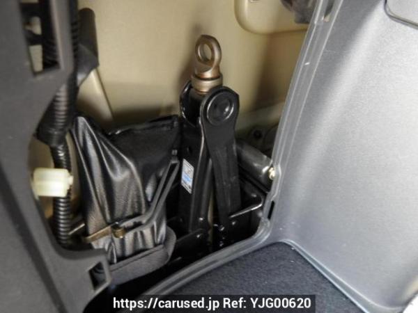 Used 2004 AT toyota wish ZNE10G Image[43]