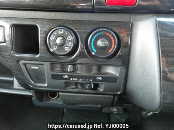 Used 2006 AT toyota hiace-van KDH200V Image[20]