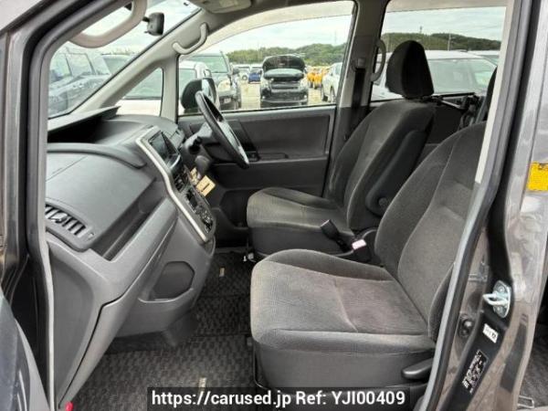 Used 2008 AT toyota noah ZRR70G Image[10]
