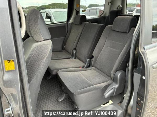 Used 2008 AT toyota noah ZRR70G Image[12]