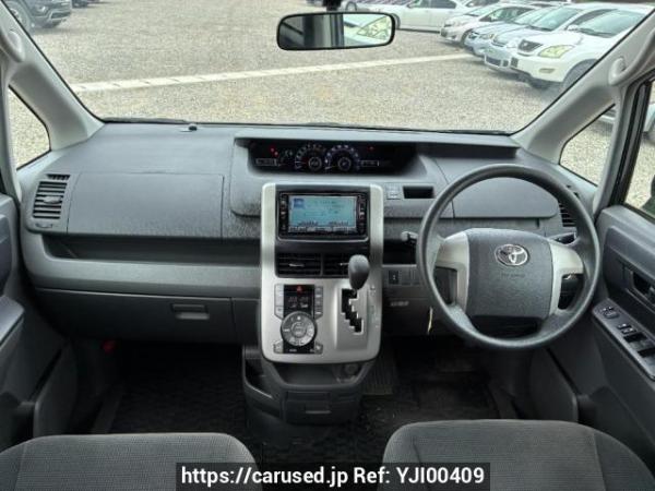 Used 2008 AT toyota noah ZRR70G Image[15]