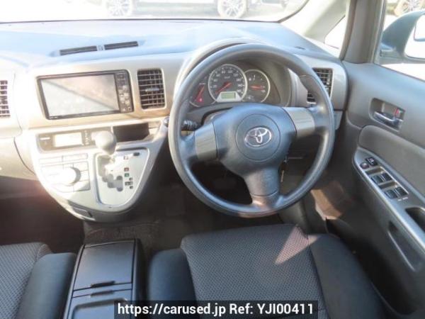 Used 2005 AT toyota wish ZNE10G Image[22]