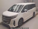 Toyota Noah ZRR85W