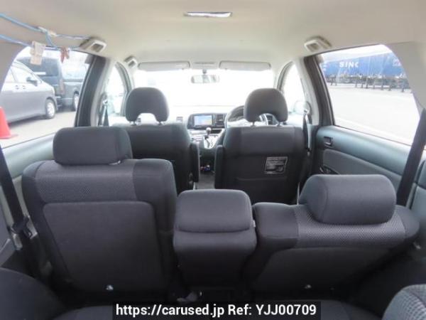 Used 2004 AT toyota wish ZNE10G Image[9]