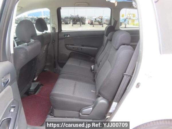 Used 2004 AT toyota wish ZNE10G Image[18]