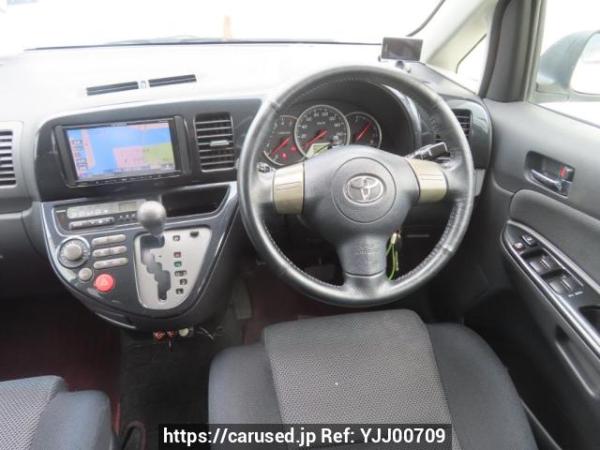 Used 2004 AT toyota wish ZNE10G Image[23]